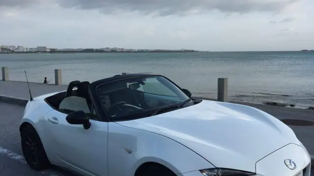 沖縄 スポーツカー オープンカー